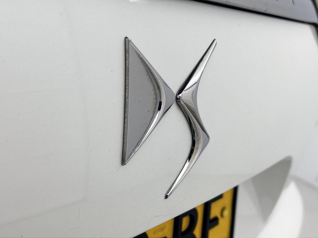 Ds Ds 7 crossback e-tense awd 300pk automaat rivoli | zwart leder | adaptie