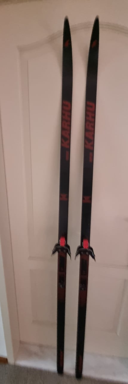3 paar langlaufski's zo goed als nieuw