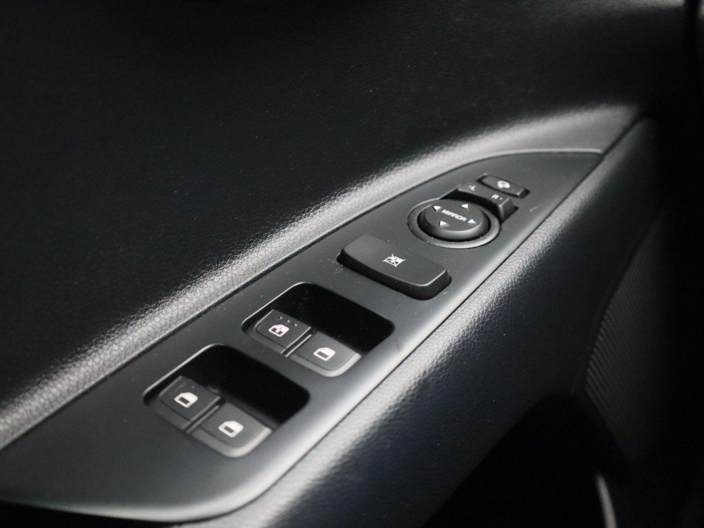 Kia Stonic 1.0 t-gdi mhev dynamicplusline | navigatie | climate control | c