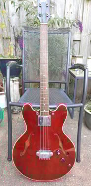 Maya basgitaar vintage