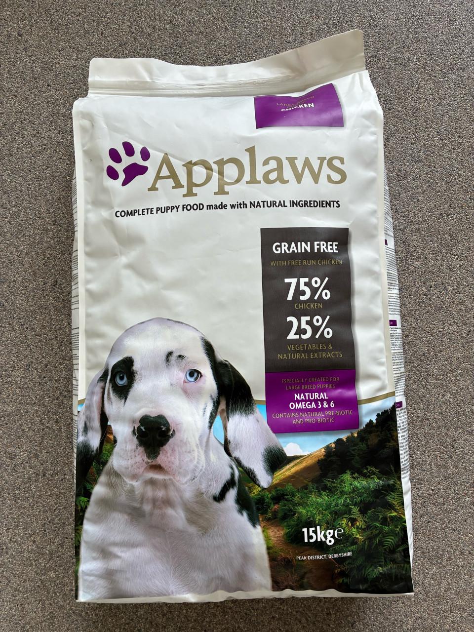 Zak puppyvoer (ongeopend). nieuwprijs 95,00