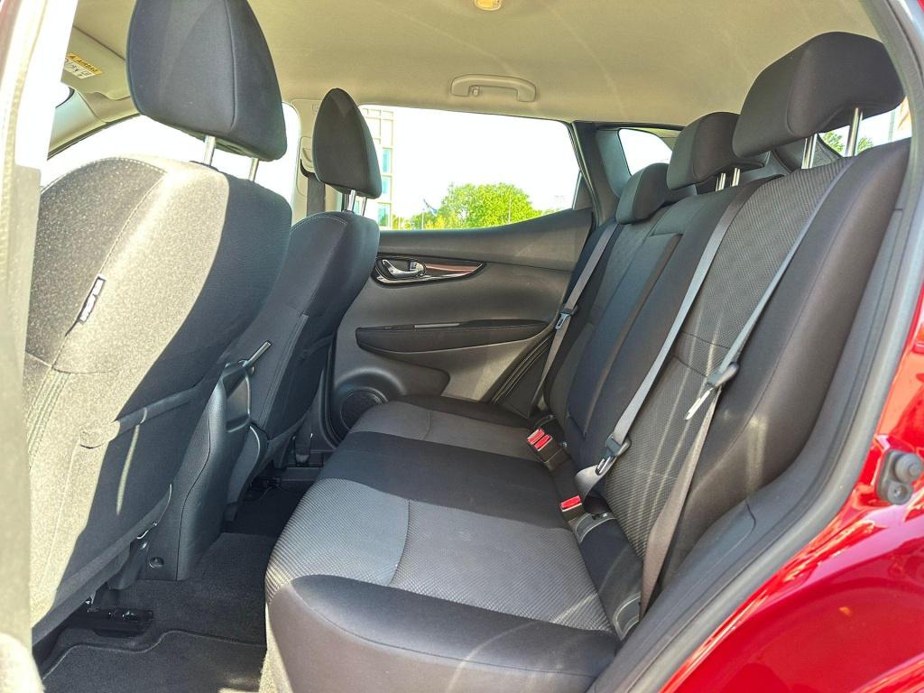 Nissan Qashqai 1.2 connect edition
