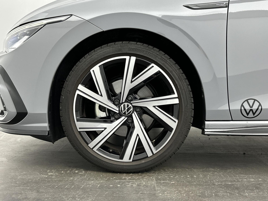 Volkswagen Golf variant 1.5 etsi r-line dsg7
