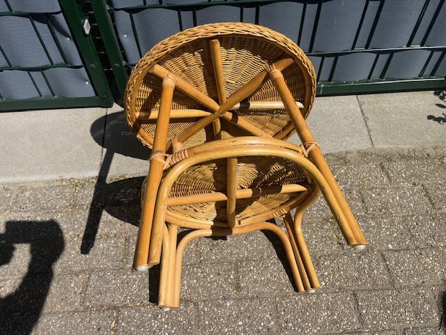 Rotan tafeltje rond