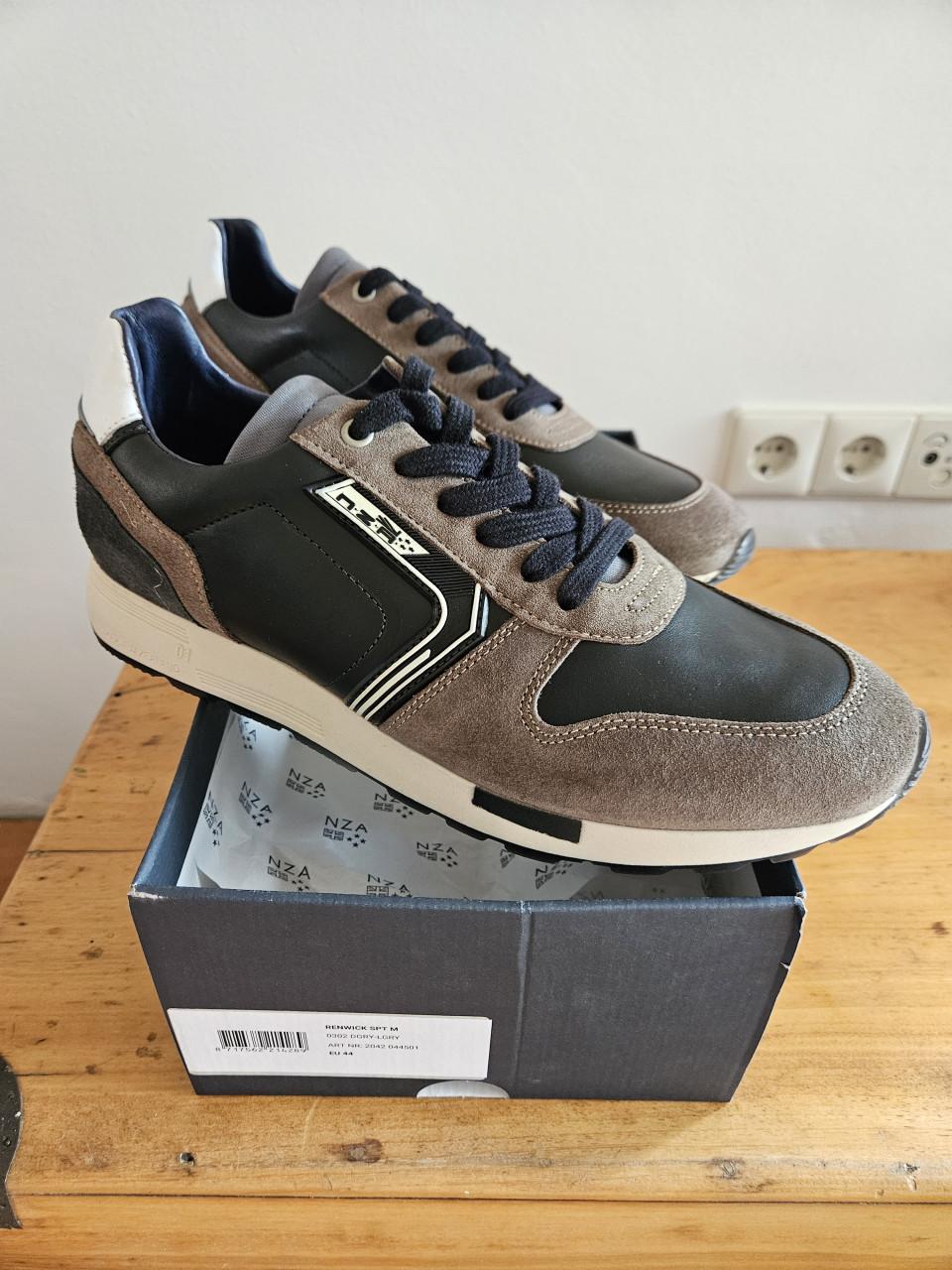 NZA New Zealand Auckland: Nieuwe sneakers
