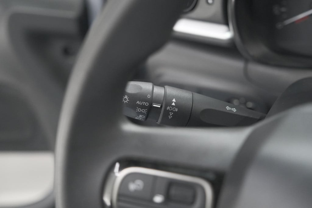 Citroen C3 puretech 82 c-series | trekhaak | camera | apple carplay | allse