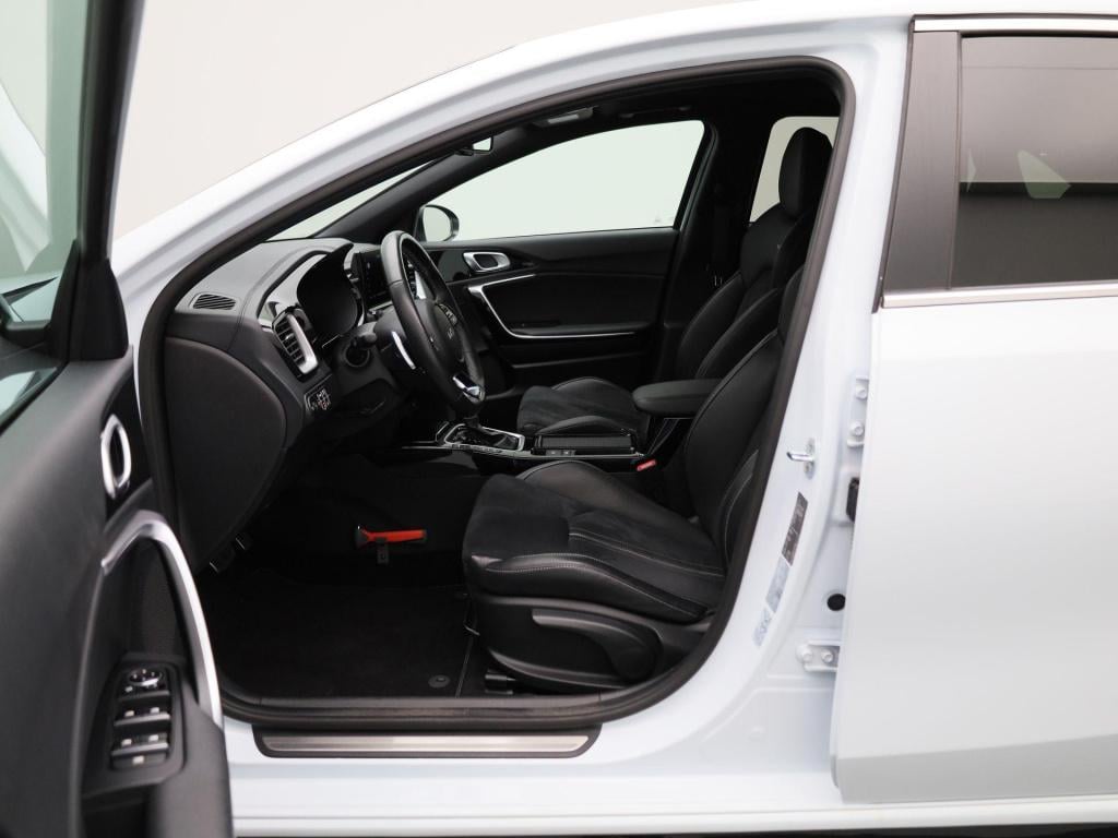 Kia Cee'd 1.5 t-gdi gt-line | panoramadak | navigatie | half leder | apple 
