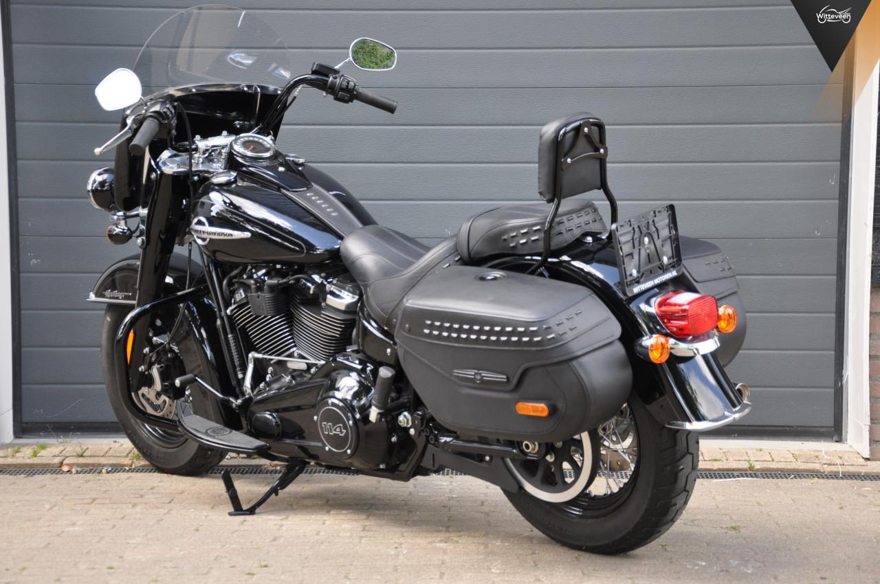 Harley Davidson FLHCS Heritage Softail Classic 114 13500 KM 5HD