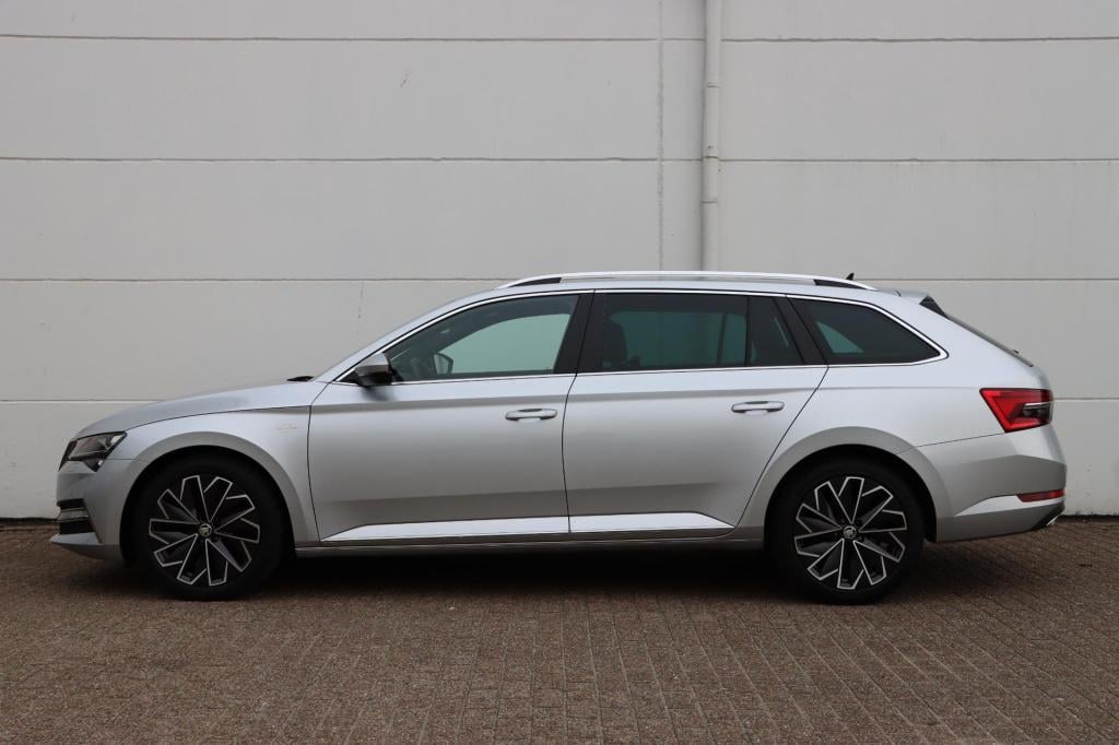Skoda Superb combi 1.4 tsi laurin & klement 218pk dsg6 | lederen bekleding 