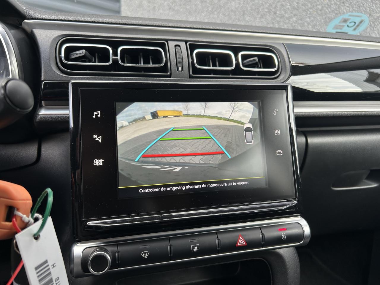 Citroen C3 1.2 PureTech Shine|CARPLAY|APK|CAMERA|CRUISE CONTR