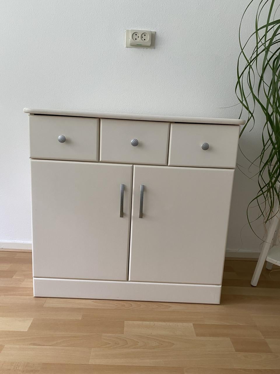 Oude commode