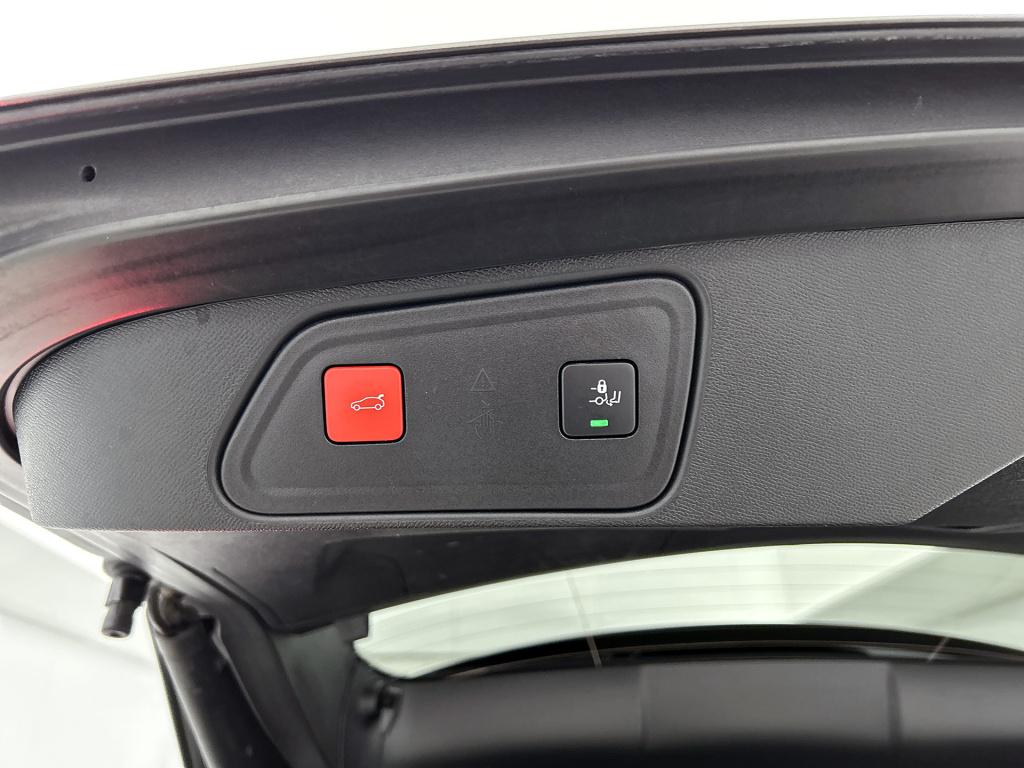 Peugeot 3008 1.6 hybrid 225 gt pack business | rijklaar | elektische koffer