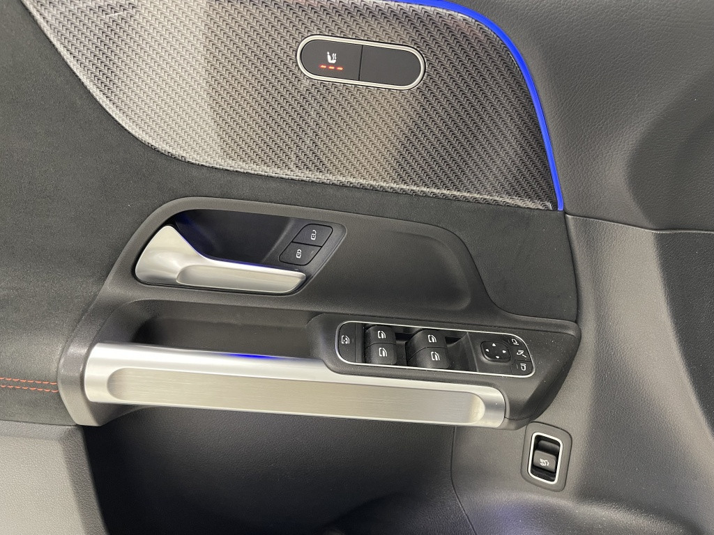 Mercedes-Benz Glb 200 amg line 7p. | 4x isofix | pano | burmester | 360 cam