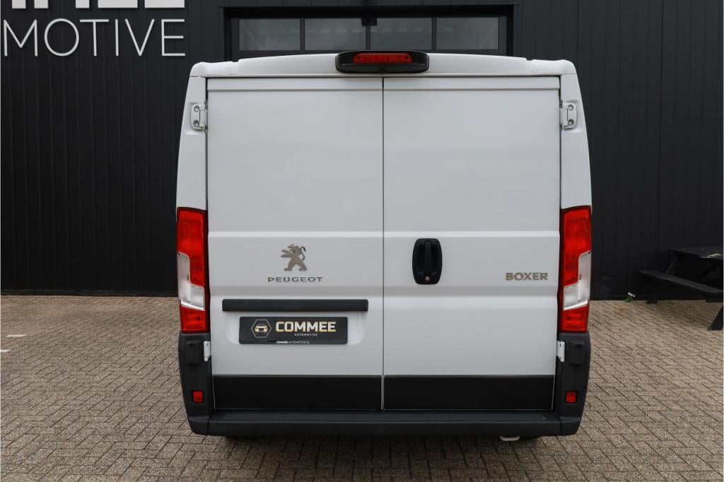 Peugeot Boxer 2.2 bluehdi 165 l2h1 dubb cab. 7 zits i nav i cam