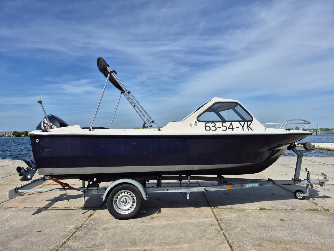 Beekman Alfa 485 consoleboot met Mercury 40 pk 4-takt