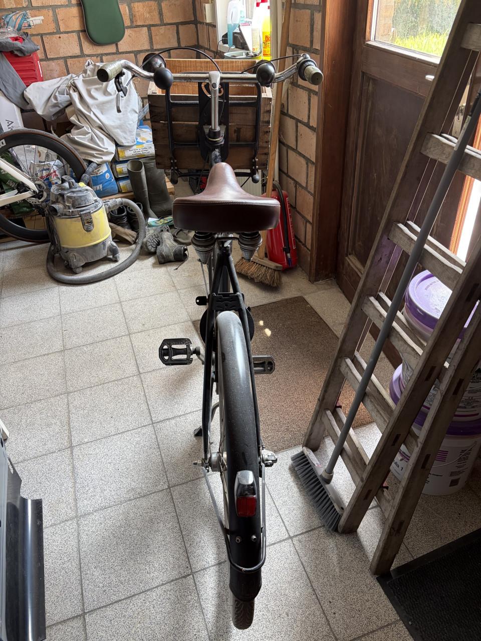 Vogue Elite Transportfiets met krat - Gebruikt