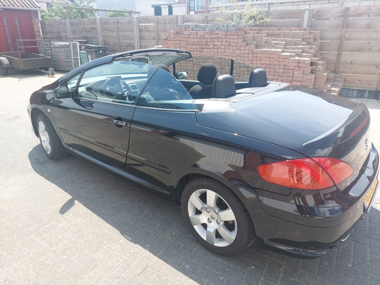 Peugeot 307 CC Zwart 2.0 16V