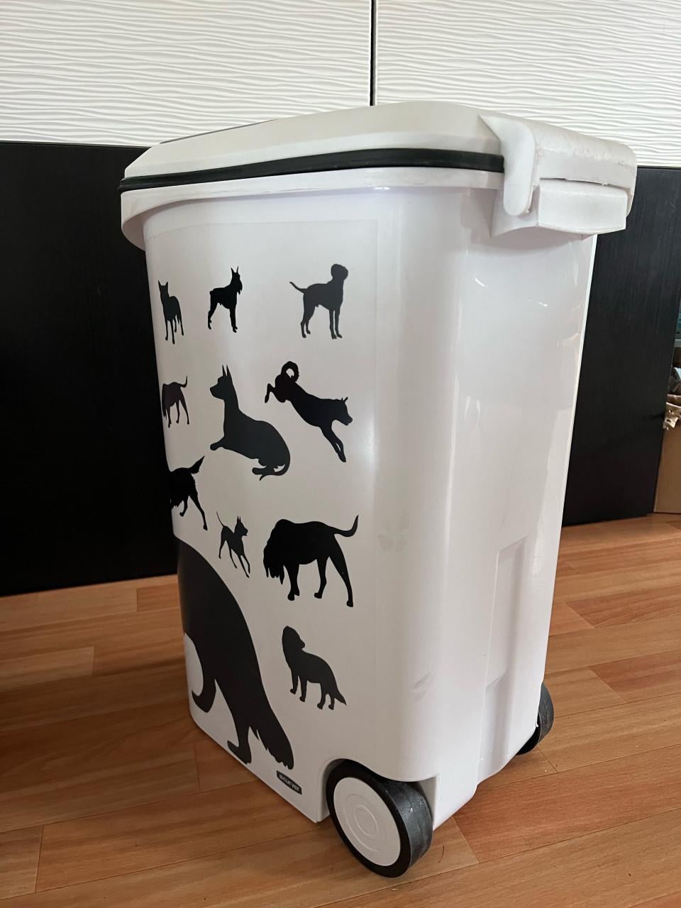 Honden voercontainer