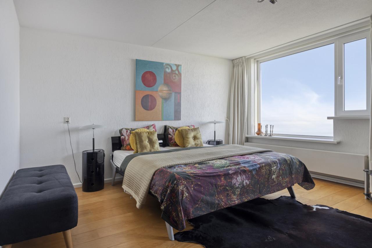 Appartement met zeezicht, 9e verdieping
