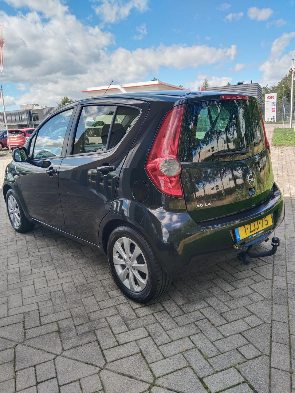 Opel Agila 1.0 / jaar 2015