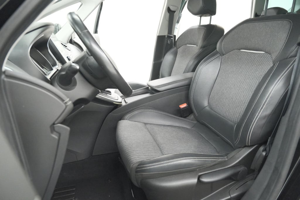 Renault Grand Scenic tce 140 edc limited | 7 zitplaatsen | trekhaak | camer