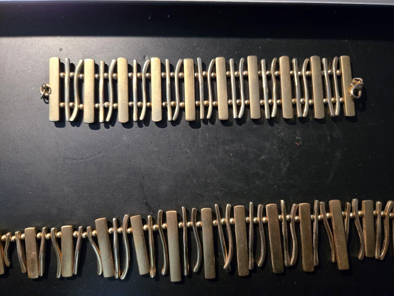 Goudkleurige vintage chokerketting met franje en bijpassende armband