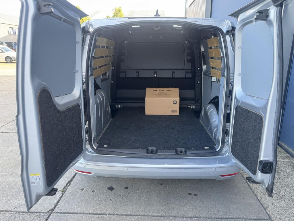 Volkswagen Caddy cargo 2.0 tdi trend airco / n.a.p / verlaagd / spoilers / 