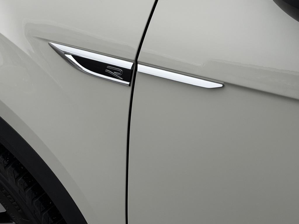 Volkswagen T-roc 1.5 tsi 150pk dsg r-line | camera | keyless | elek. achter