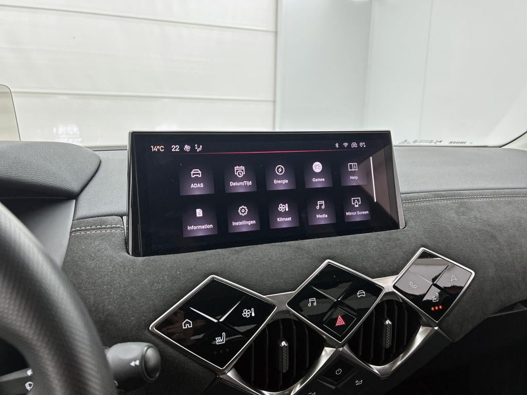 Ds Ds 3 e-tense performance line+ 54 kwh | head-up display | leder | stoelv