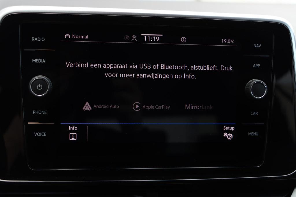 Volkswagen T-roc 1.0 tsi r-line 110pk