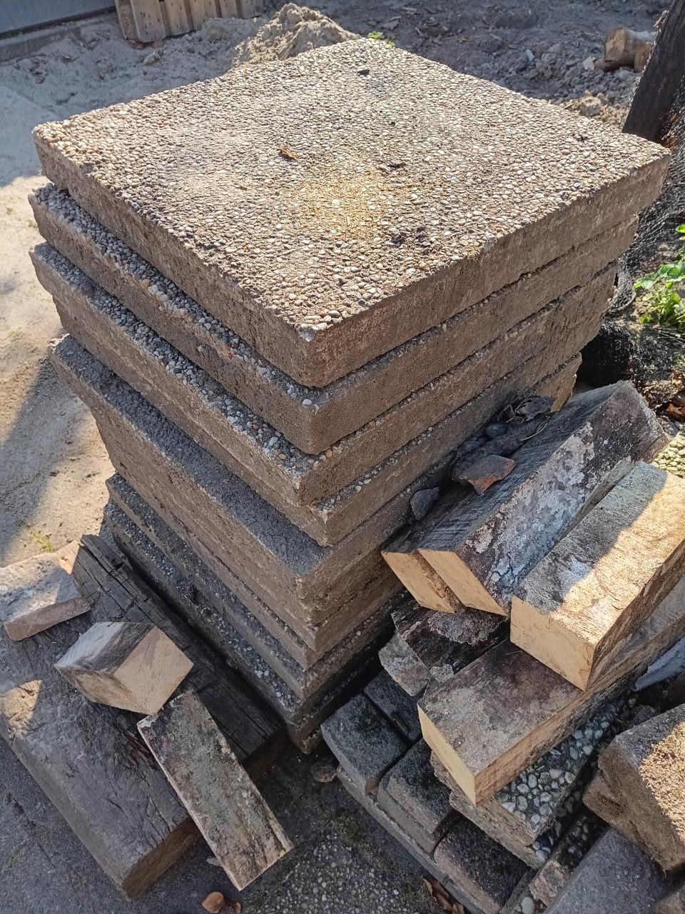 Gratis grindtegels 100 stuks