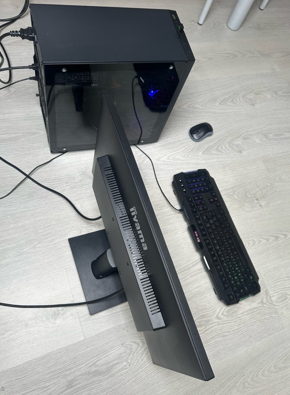 Complete set / PC / Windows 11 / SSD 256gb /