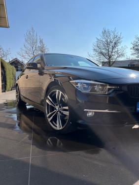 Bmw 320i luxury
