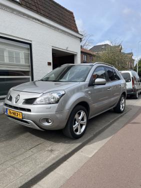 Renault Koleos 2.5 Dynamique 16v benzine