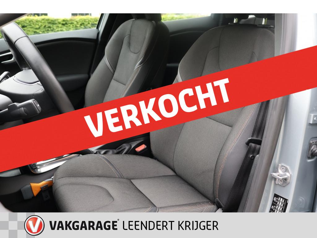 Volvo V40 cross country 2.0 t3 momentum|trekhaak|volledig rijklaar|12 maand