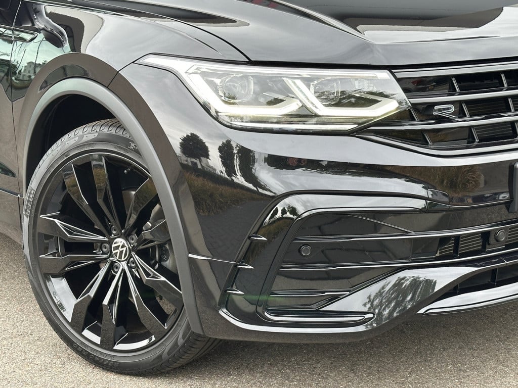 Volkswagen Tiguan 1.5 tsi 150pk dsg r-line | black style | leder | trekhaak