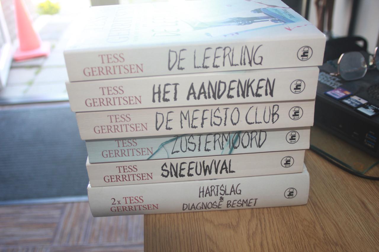 Boeken,,div schrijvers..