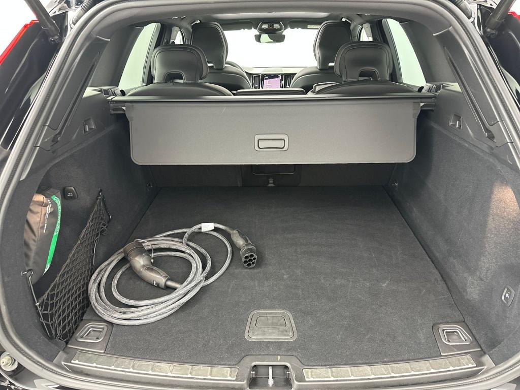 Volvo XC60 t6 398pk recharge ultra black edition| pano| 360camera| trekhaak