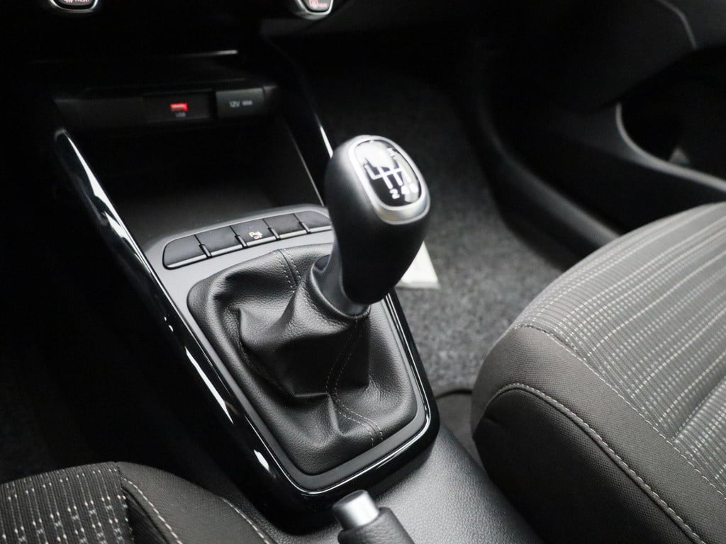 Kia Stonic 1.0 t-gdi mhev dynamicline | lmv | parkeer sensoren | cruise con