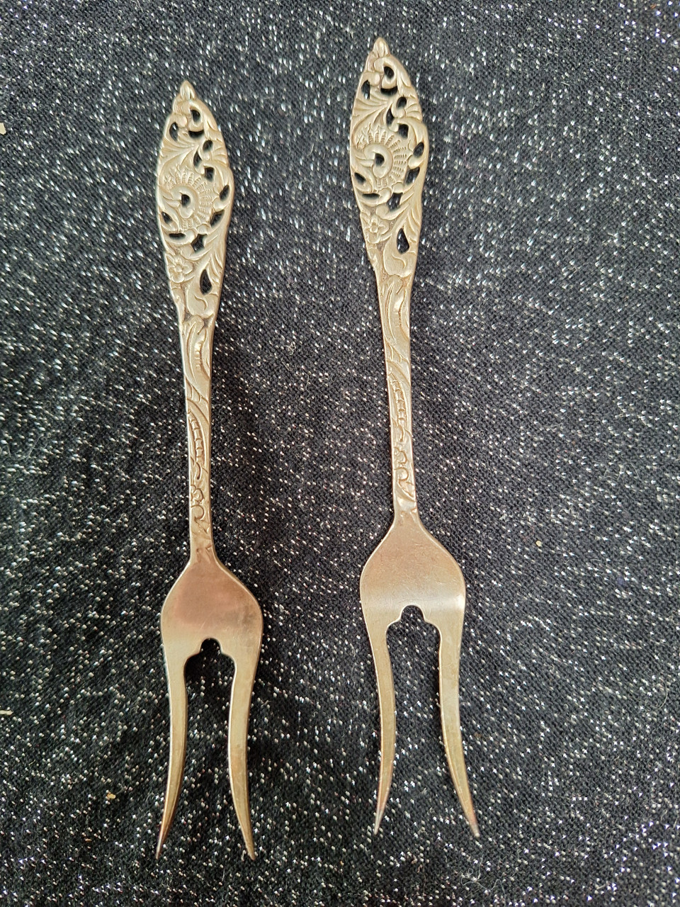 2 Verzilverde vorkjes (Nieuwpoort 90)