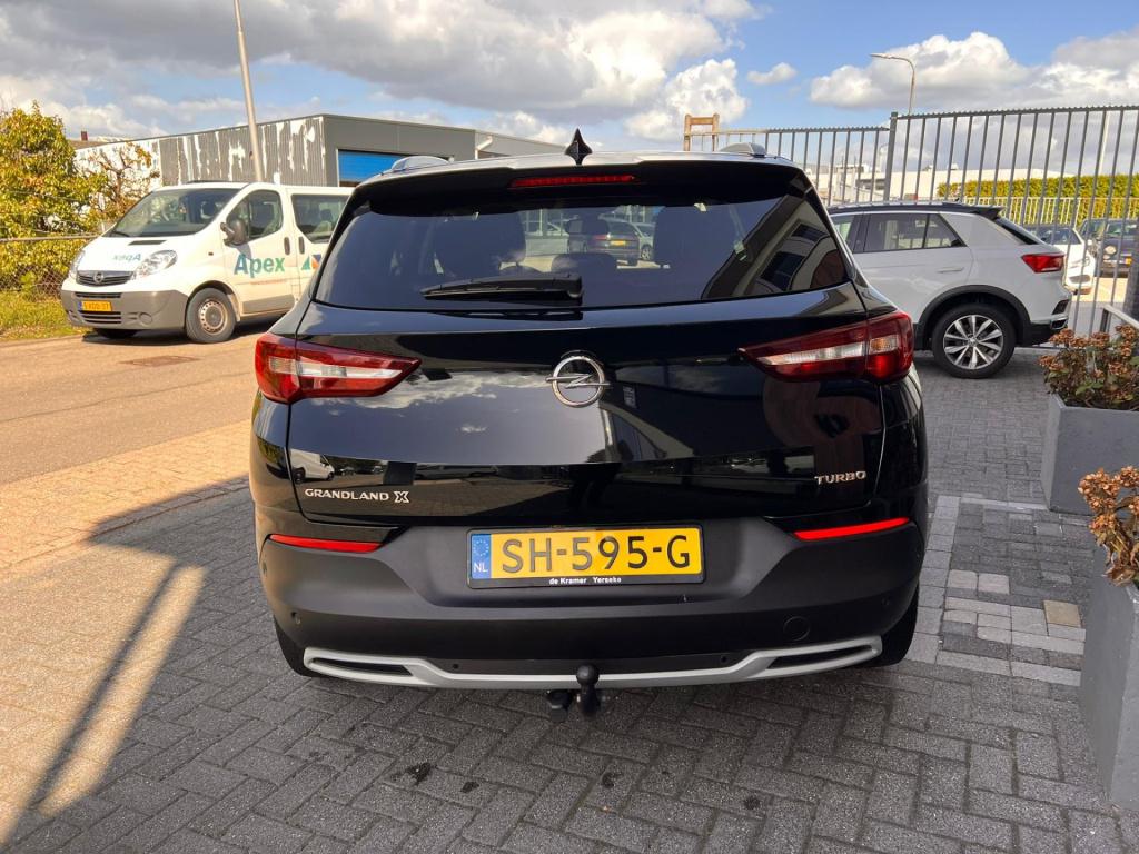Opel Grandland X 1.2 turbo innovation