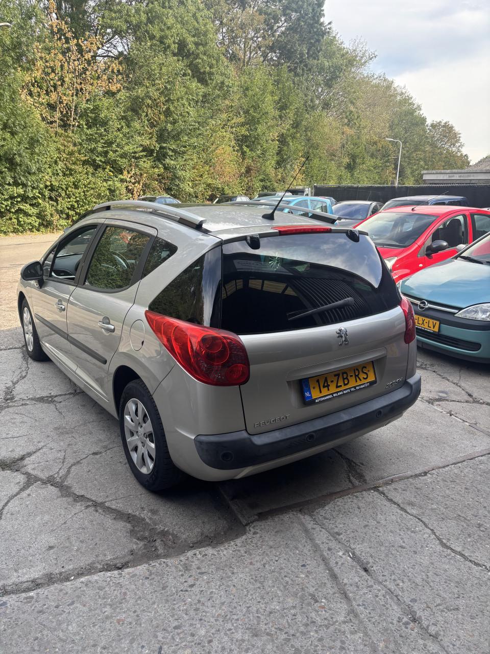 Peugeot 207 automaat