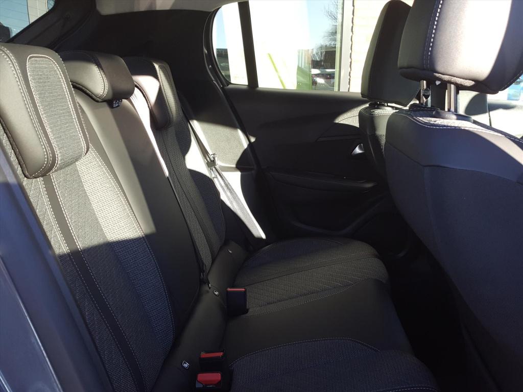 Peugeot 208 allure 1.2 mild-hybride 100pk automaat (e-dcs6) navigatie met a