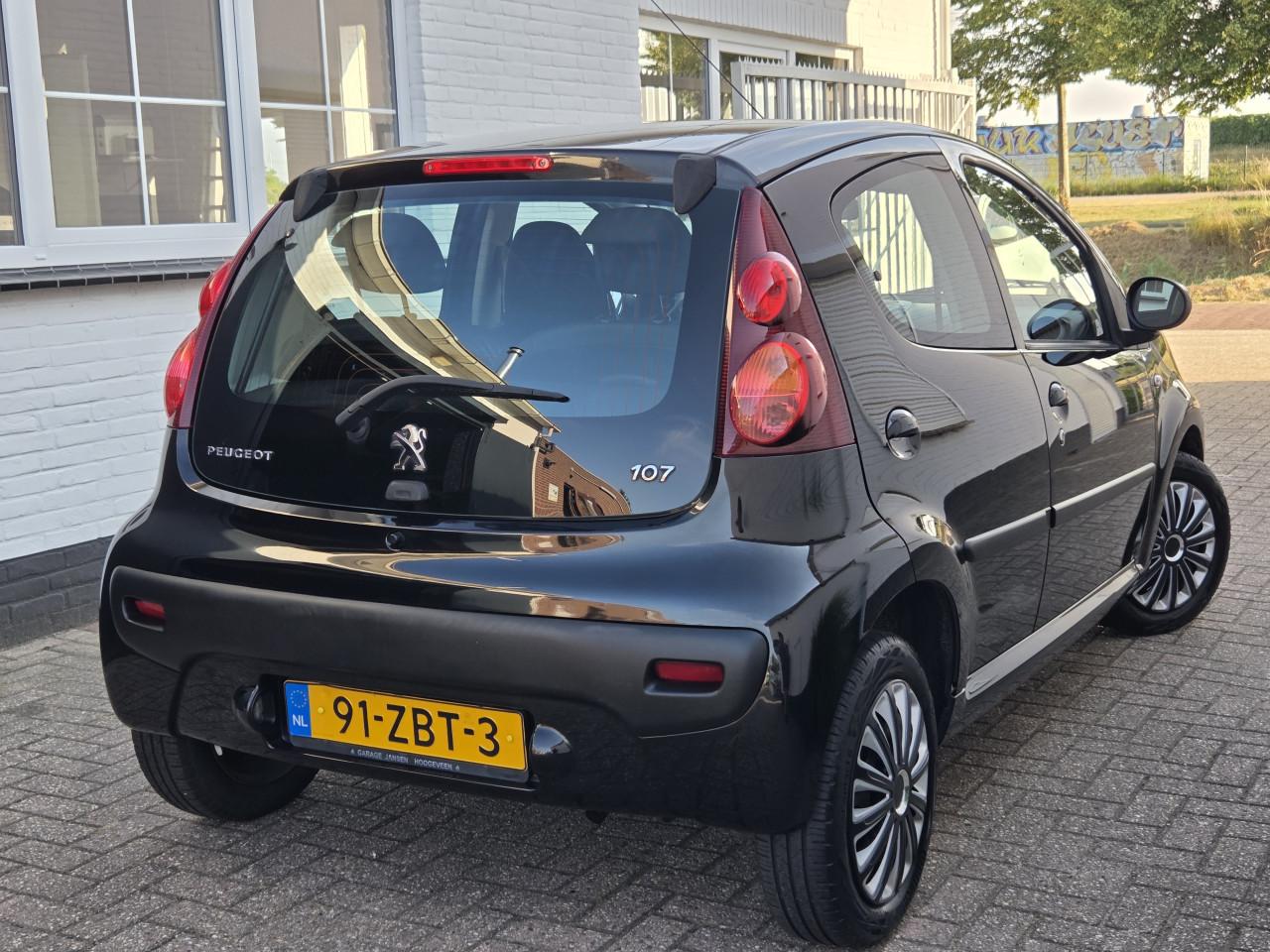 Peugeot 107 | IZGST | Airco | NAP ~ Nieuwe APK | 5-Deurs