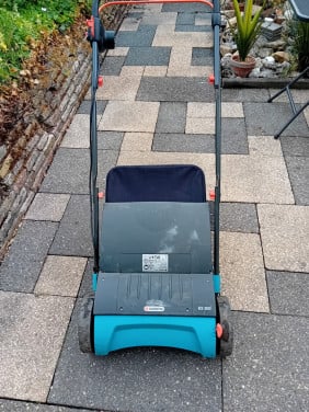 Verticuteer machine