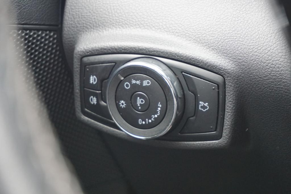 Ford KA ka+ 1.2 trend ultimate airco / cruise / parkeers. / bt / trekhaak /