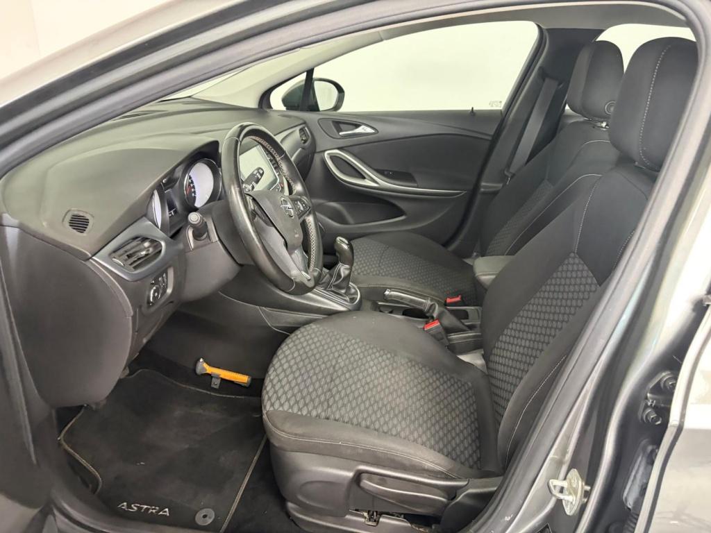 Opel Astra sports tourer 1.0 online ed.