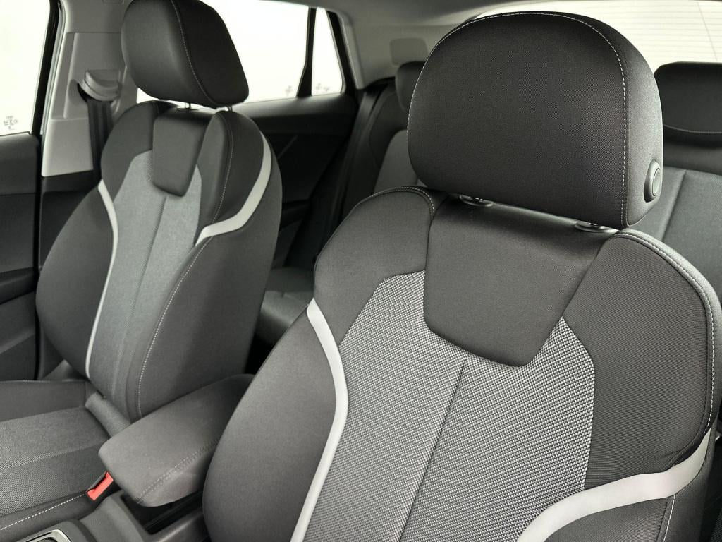 Audi Q2 advanced edition (a01 pi) 35 tfsi 110 kw / 150 pk