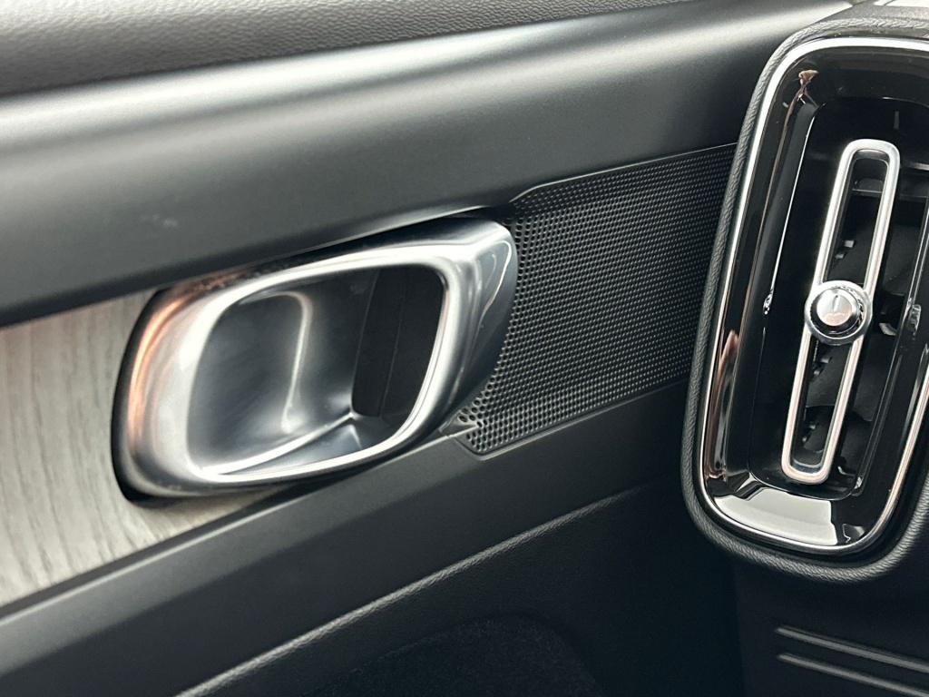 Volvo XC40 t5 262pk recharge inscription| pano| leder| camera| keyless| dab