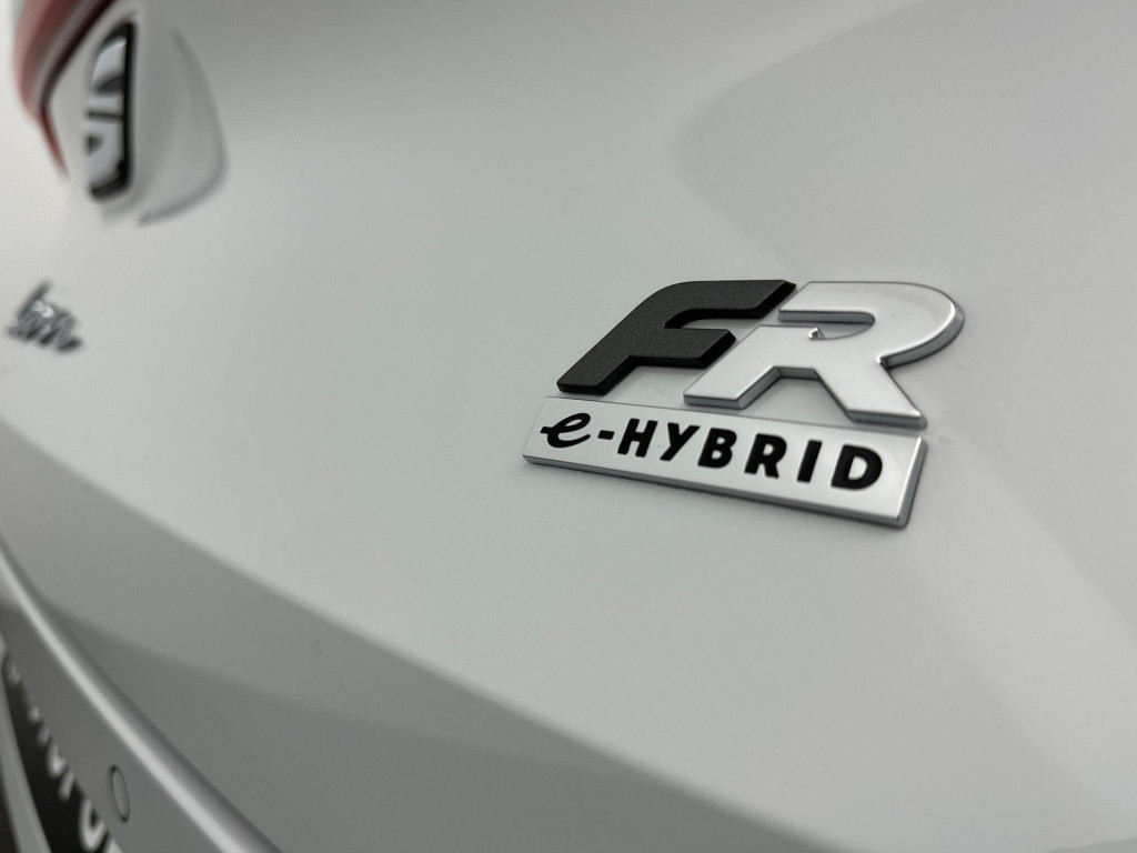 Seat Leon sportstourer fr phev first edition 1.5 tsi ehybrid 150kw / 204p